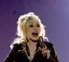 A história de "I Will Always Love You" começou com uma despedida. Dolly Parton decidiu seguir carreira solo e escreveu a música para comunicar sua decisão a Porter Wagoner, com quem mantinha uma parceria musical de sucesso. A própria cantora contou ao Financial Times que resolveu transformar seus sentimentos em uma canção