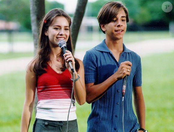 Globo manteve seriado 'Sandy e Jr.' na faixa das 13h em 2002, ano que seria o último da produção