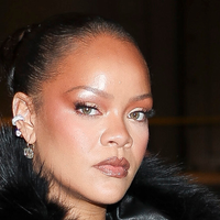 Quem é a mulher que teria atirado de fuzil na mansão de Rihanna? Com fiança que ultrapassa 50 milhões, autora do crime deixou mensagem perturbadora para cantora na web