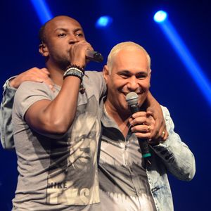 Thiaguinho dividiu o palco com o amigo Chrigor em casa noturna de São Paulo