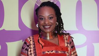 Qual é a história de Haonê Thinar, a Pam de 'Dona de Mim'? Mãe, bissexual e PCD, atriz assume papel importante na novela e realizou grande sonho em 2023