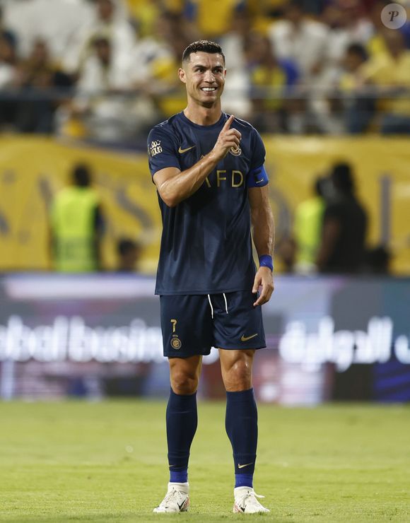 Qual é a altura de Cristiano Ronaldo? Jogador tem impressionantes 1,87 m