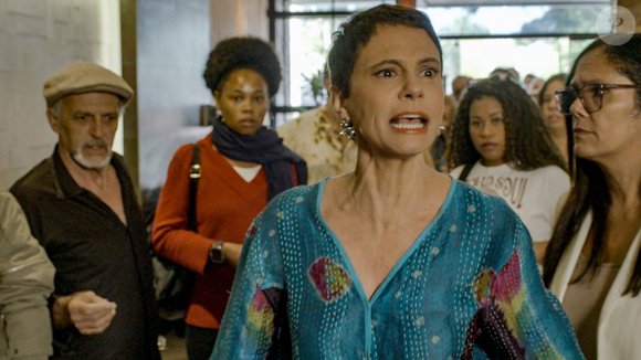 Malu Galli virou heroína da maionese em cena clássica de 'Vale Tudo'