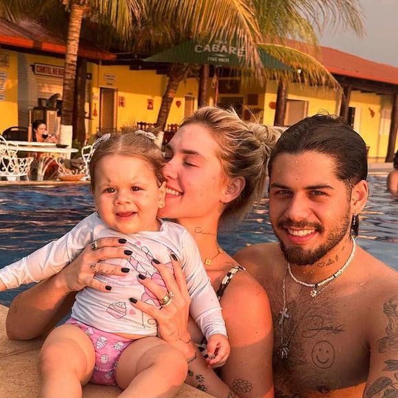 Os cortes de cabelo maiores deixaram Zé Felipe com um visual renovado e diferente