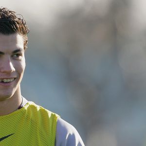 Cristiano Ronaldo usou aparelho por um bom tempo para corrigir a retração do dente