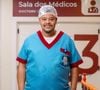 Na novela 'Por Você', Babu Santana interpreta Betinho, o enfermeiro criado na Via Maravilha, que encontrou nos estudos um caminho para crescer e se tornar um profissional dedicado e competente.