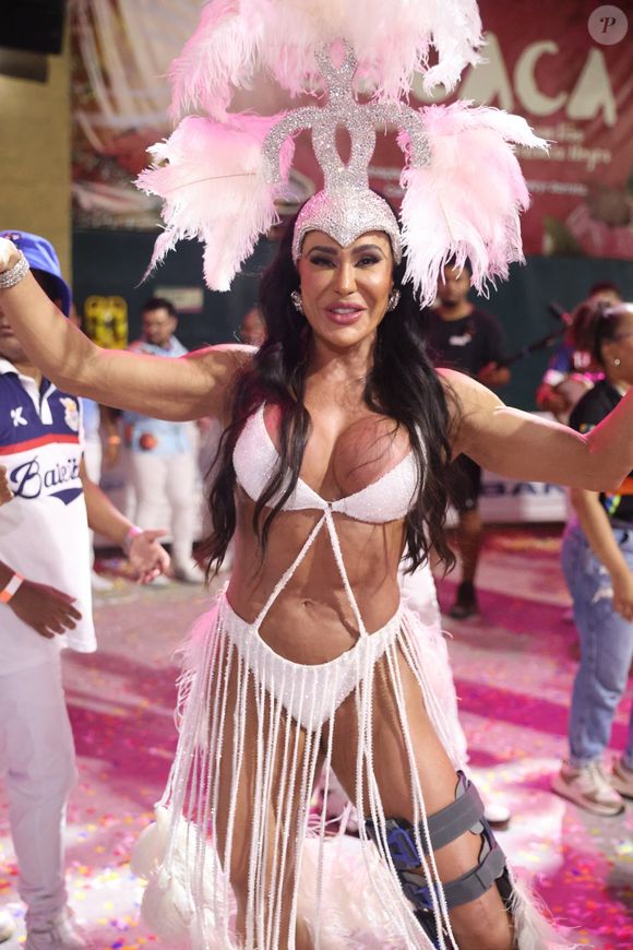 Gracyanne Barbosa acumula passagens por outras escolas de samba como Salgueiro e X-9 Paulistana