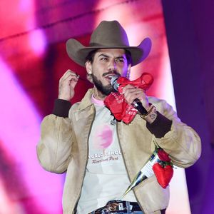 Zé Felipe teria sido visto aos beijos com uma modelo e ainda vive rumores de affair com Ana Castela