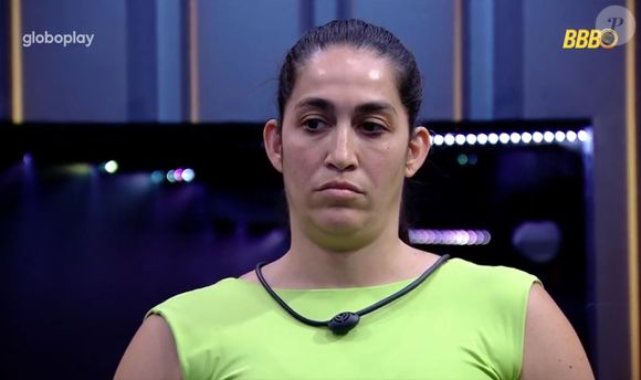 Daniele Hypólito foi detonada na web por entregar o conteúdo do Big Fone