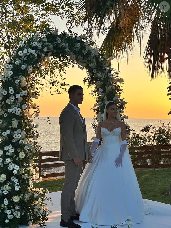 Casamento da filha de Petkovic: Inês e Nikola Perenčević reuniram 140 convidados em festa na Grécia