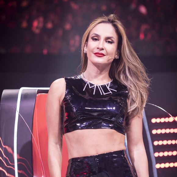 Claudia Leitte vai prestar esclarecimento ao Ministério Público por não cantar o nome Iemanjá em música