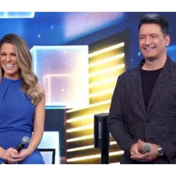 Jacqueline Brazil e o namorado, na época, em 2021, no 'Domingão do Faustão'.