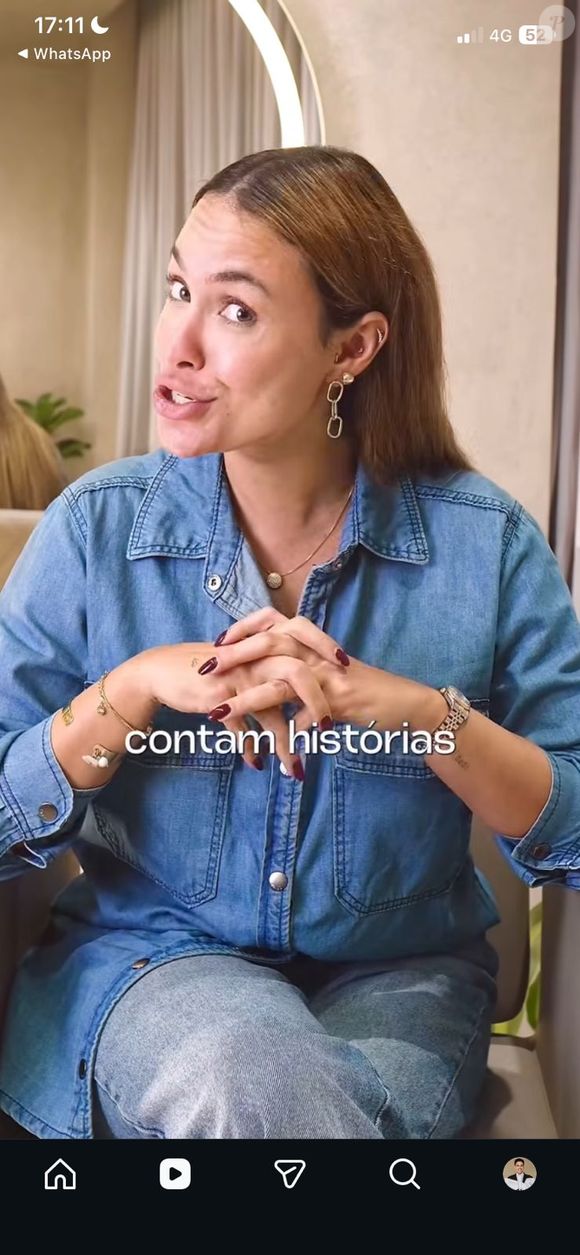 Sobre o processo de transição capilar, Sarah foi direta em podcast: 'A gente não mostra que o processo de transição é difícil. Fica aquela raiz cacheada e o cabelo liso, um caos'