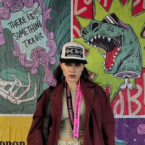 Flavia Pavanelli chega ao Lollapalooza 2024 e esbanja estilo