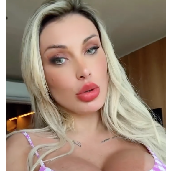 Andressa Urach revelou durante participação no programa "Disse me Disse" que teve um affair com o jogador Hulk, atualmente no Fluminense e ex-atleta da Seleção Brasileira