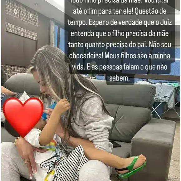 Andressa Urach também é mãe de um menino de 4 anos