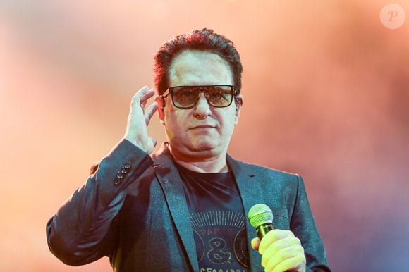 Por este motivo, Marrone teve que começar a usar óculos escuros em suas apresentações com Bruno