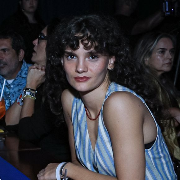 Namorada de Flor Gil, Nikita Chikita tem 19 anos e é americana