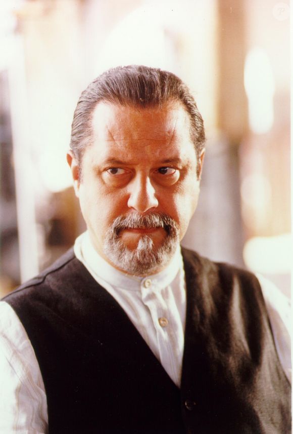 Na novela 'Terra Nostra', Taís Araujo, hoje em 'Vale Tudo', seria escrava de Gumercindo (Antonio Fagundes)