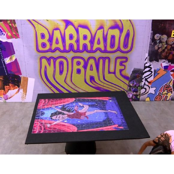 'BBB 25': Vitória Strada ficou no quarto 'Barrado no Baile' e montou o quebra-cabeças em apenas 03 horas.