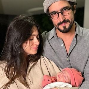 Thaila Ayala fé casada com o ator Renato Góes, o Ivan da novela 'Vale Tudo'.