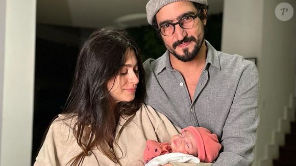 Thaila Ayala fé casada com o ator Renato Góes, o Ivan da novela 'Vale Tudo'.