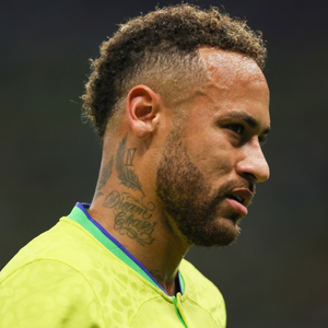 Neymar fora da Copa do Mundo 2026? Álbum de figurinhas sem o jogador viraliza; veja vídeo!