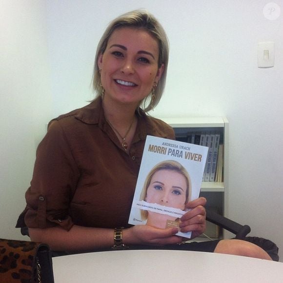 Andressa Urach foi evangélica de 2015 a 2021 e frequentava a Igreja Universal do Reino de Deus