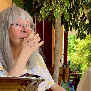 Rita Lee: ‘O mais constrangedor de tudo foi ter gravado o clipe de ‘Baila conmigo’ no México, que, de tão cafona, negarei no juízo final’