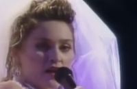 Madonna causou no VMA de 1984 com performance de  'Like a Virgin'