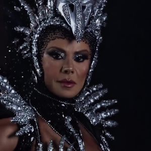 Viviane Araujo já está pronta para brilhar como rainha de bateria do Salgueiro no Carnaval do Rio de Janeiro