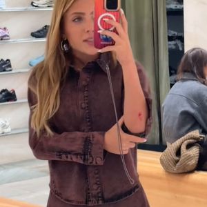 Jade Picon ficou com o corpo machucado após cair na rua