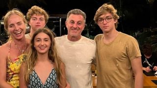 Luciano Huck quebra silêncio após separação tumultuada do filho Benício com Duda Guerra: 'O que cabe a mim...'