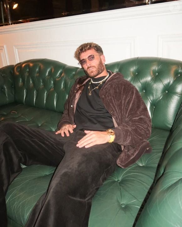 Léo Pereira, atualmente com 29 anos, é prova que o tempo e estética resolvem muita coisa