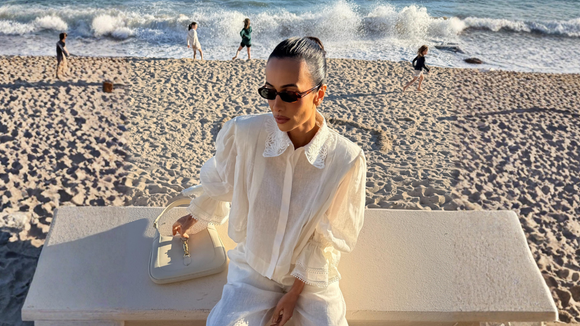 A calça de 100% linho folgada e fresca para looks elegantes e comfy no Inverno: achei na Farfetch com parcelamento em 12x sem juros