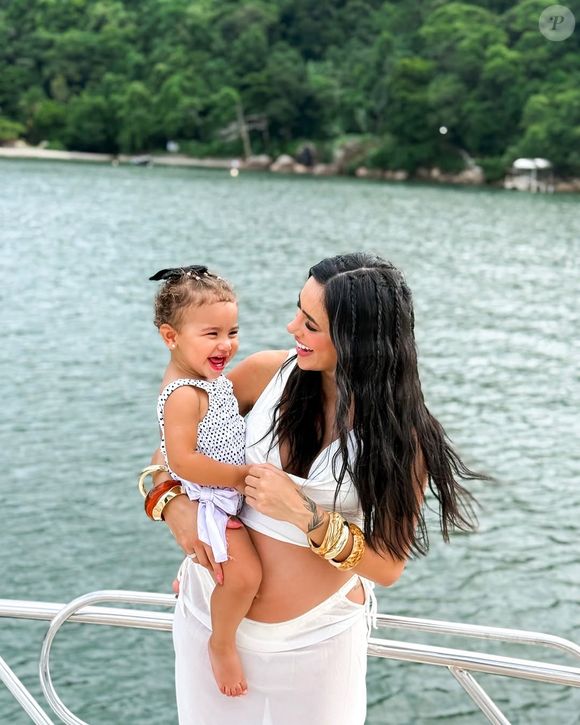 Além de Mavie (em foto com Bruna Biancardi), Neymar é pai de Mel, Helena e Davi Lucca
