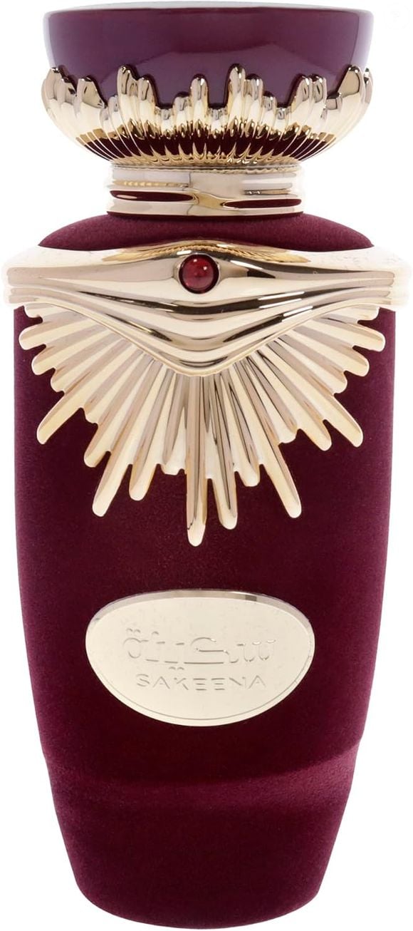 Queridinho dos amantes de perfumes árabes, Lattafa Sakeena combina maracujá, rosa, baunilha e pralinê em uma fragrância sofisticada por cerca de R$ 148