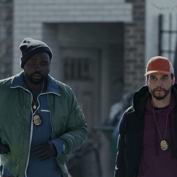 Série com Wagner Moura tem apenas 8 episódios e vai prender sua atenção do início ao fim