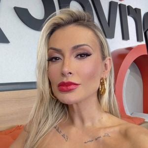 Andressa Urach causou nas redes sociais esta semana ao divulgar um vídeo revelando os famosos que já ficou