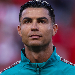 Puro luxo localizado a 26 km do continente: pouco antes da Copa 2026, Cristiano Ronaldo comprou por quase R$ 50 milhões duas vilas privativas em resort exclusivo no Mar Vermelho