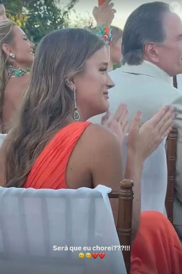 Rafaella Justus se emocionou muito no casamento de Fabiana Justus