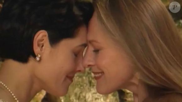 Christiane Torloni e Lucinha Lins foram as irmãs Diná e Estela na novela A Viagem