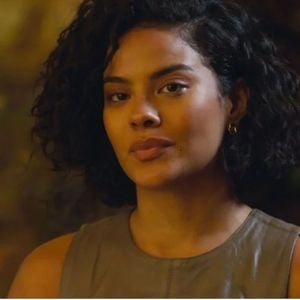 Maria de Fátima (Bella Campos) tem mudança de visual em 'Vale Tudo'