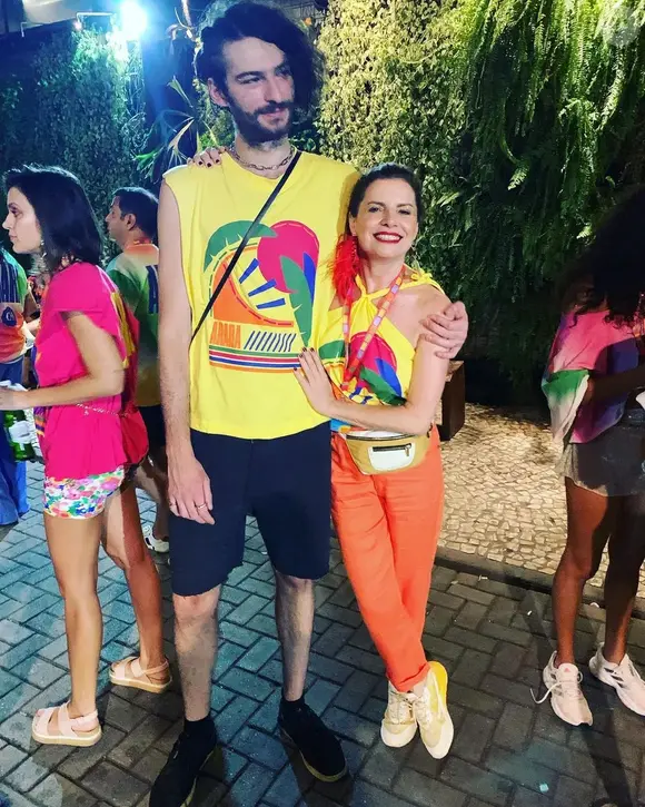 Débora Bloch também é mãe de Hugo. Os dois herdeiros são frutos do casamento com Olivier Anquier, que chegou ao fim em 2006