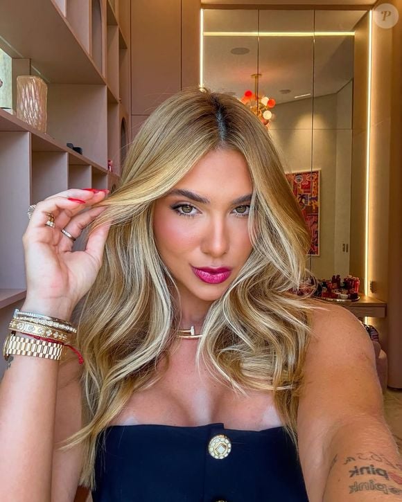 "Minha maior conquista, obrigada Deus pela minha família!!!! Sou só gratidão por tudo, bom e abençoado sábado para todos", escreveu a influenciadora na legenda