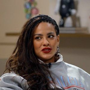 Bella Campos é dona de estilo jovem, urbano e descolado