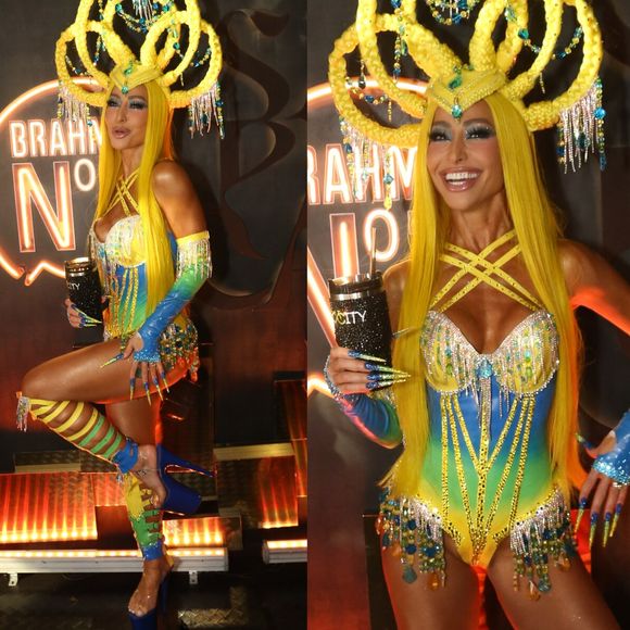 Sabrina Sato brilha com look brasilcore em camarote na Sapucaí e homenageia Fernanda Torres. Veja fotos!