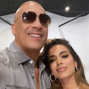 Vin Diesel ao lado de Anitta