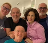 Mulher posta foto de Renato Aragão com os filhos e nega acusações polêmicas: 'Hoje, mais do que nunca, estamos juntos'