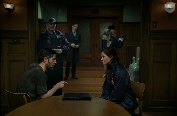 'O Homem que Susurra' reúne um elenco com Robert De Niro, Adam Scott e Michelle Monaghan em uma trama instigante